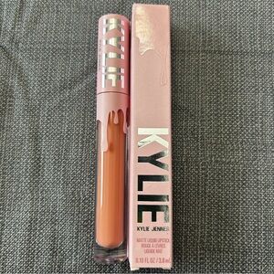 Kylie Matte Liquid Lipstick in #820 Another Day, Another Nude NEW